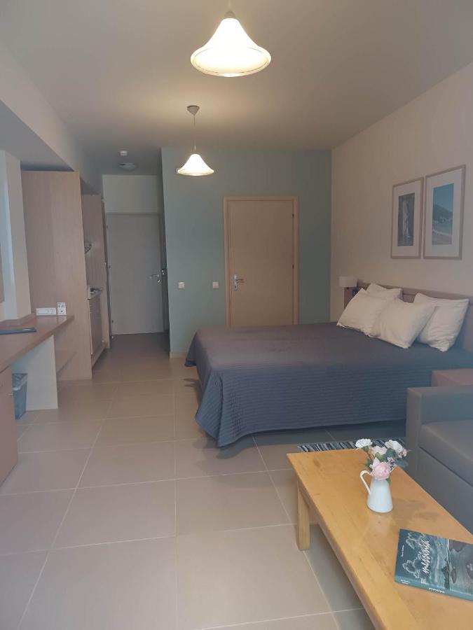 Hotel Estia 피니코운타 외부 사진