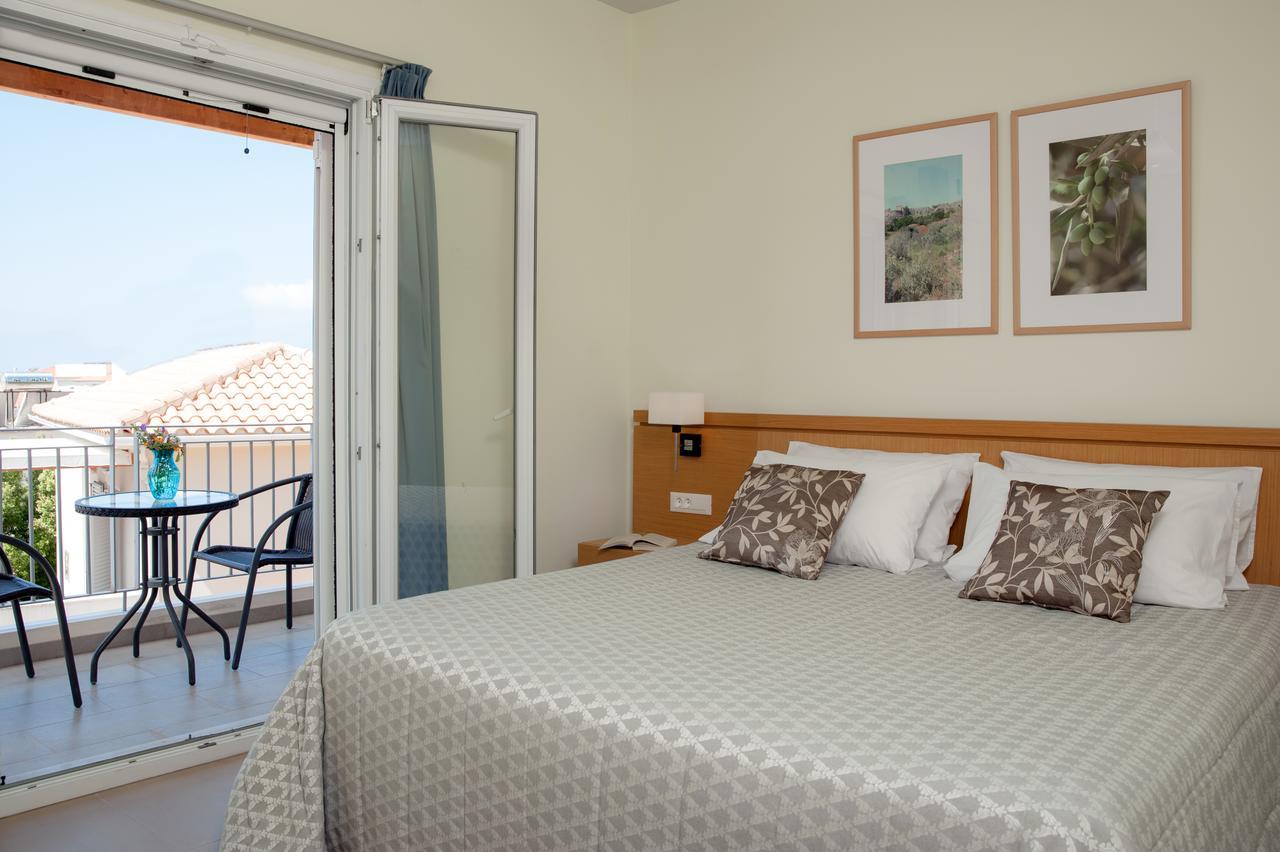 Hotel Estia 피니코운타 외부 사진